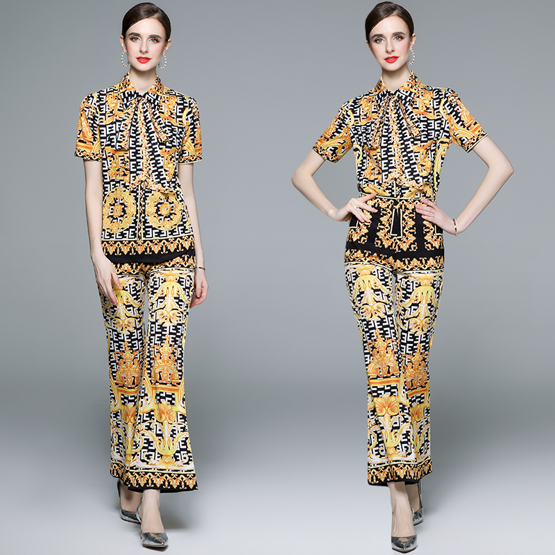 Baroque Floral Pants Outfit Short Sleeve Summer Two Piece Sets 2023 Women Print Bow Blouse and Wide Leg Trousers Woman Designer Vacation Outfit Night Club Luxury Set, Blue
Baroque Floral Pants Outfit Short Sleeve Summer Two Piece Sets 2023 Women Print Bow Blouse and Wide Leg Trousers Woman Designer Vacation Outfit Night Club Luxury Set, Blue