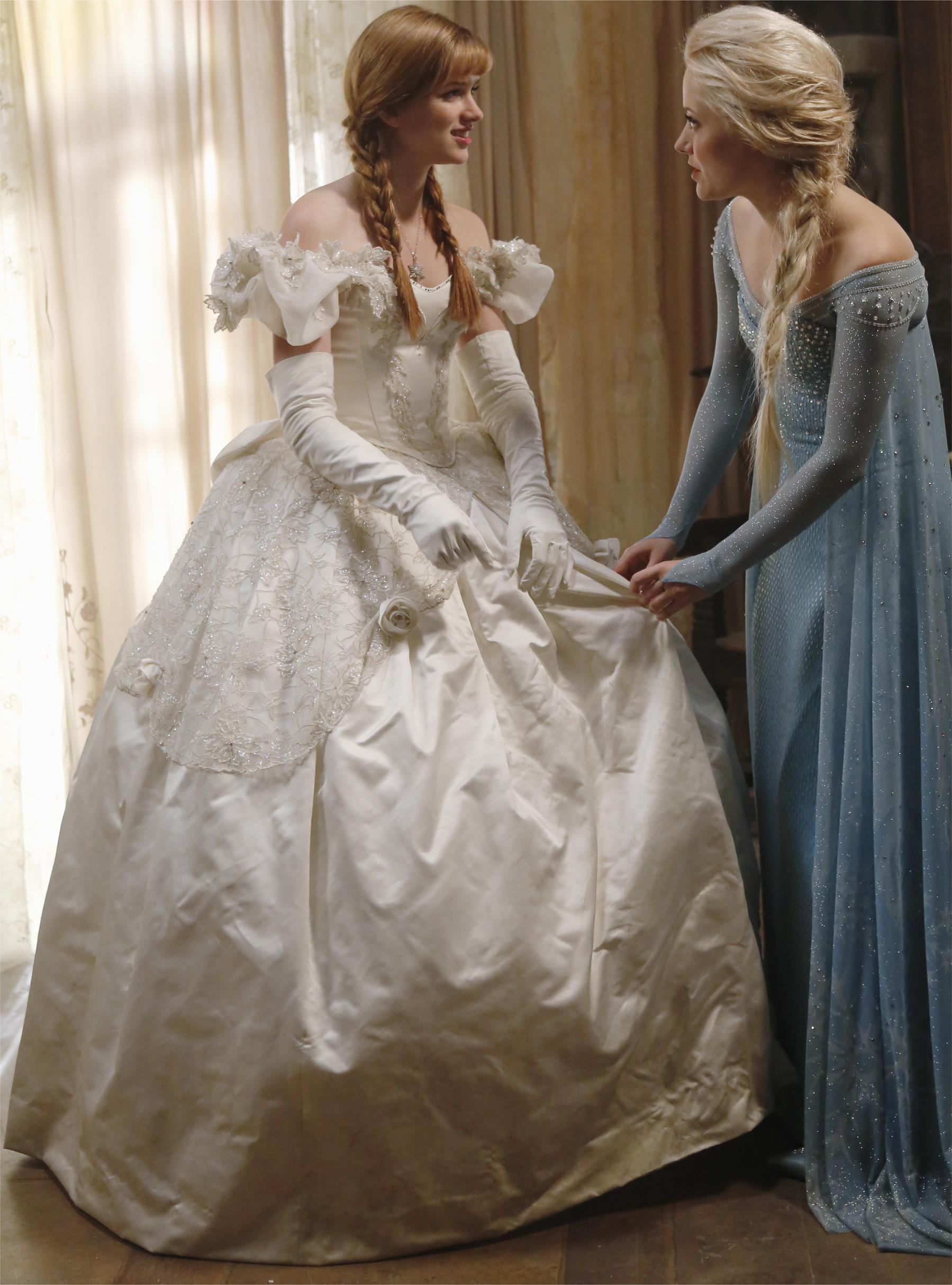 Fairytale Ball Gown Medieval Wedding Dress 2023 Fantasy Off Shoulders Ivory Renaissance Gothic Bridal Dresses Big Bow Lace Bride Princess Vestido De N