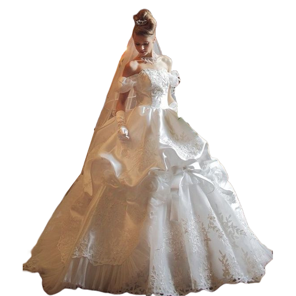 2024 Vintage Princess Wedding Dress Ruched Off Shoulder Long Satin Bridal Gowns Lace Appliques Handmade Flowers Gorgeous A-Line Bride Dresses