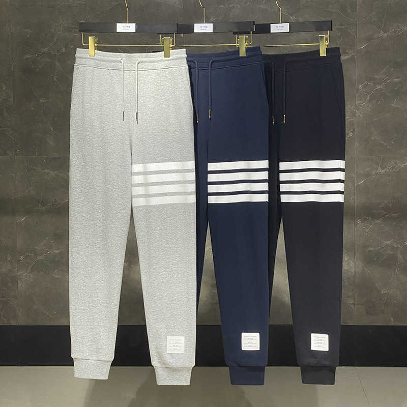 2023 New Brand Tb Thom Classic Fashion Pants Men's Advanced Casual Sports for Men Women's Bonzero, Black
2023 New Brand Tb Thom Classic Fashion Pants Men's Advanced Casual Sports for Men Women's Bonzero, Black