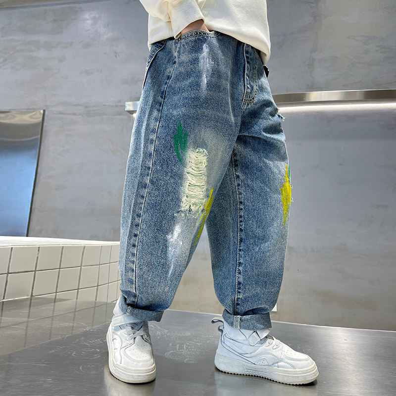 Jeans Boys Jeans Spring Autumn Children's Trousers Loose Fashion Painting Ripped Hole Toddler Korean Kids Casual Denim Pants 4-13Years 230413