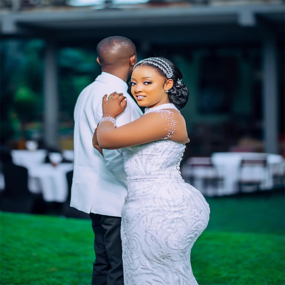 2023 Nov Arabic Aso Ebi Plus Size Sequined Lace Mermaid Wedding Dress Sheer Neck Beaded Bridal Gowns Dresses ZJ561