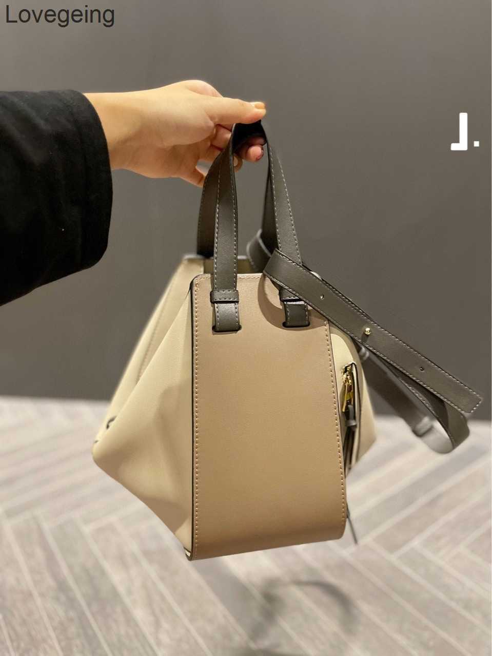 Crossbody Bag Loews Leather Hammock Tote Designer Women Bags 2023 Women's Shoulder Cowhide Handheld Basket Tote Handbag Pg77
Crossbody Bag Loews Leather Hammock Tote Designer Women Bags 2023 Women's Shoulder Cowhide Handheld Basket Tote Handbag Pg77
