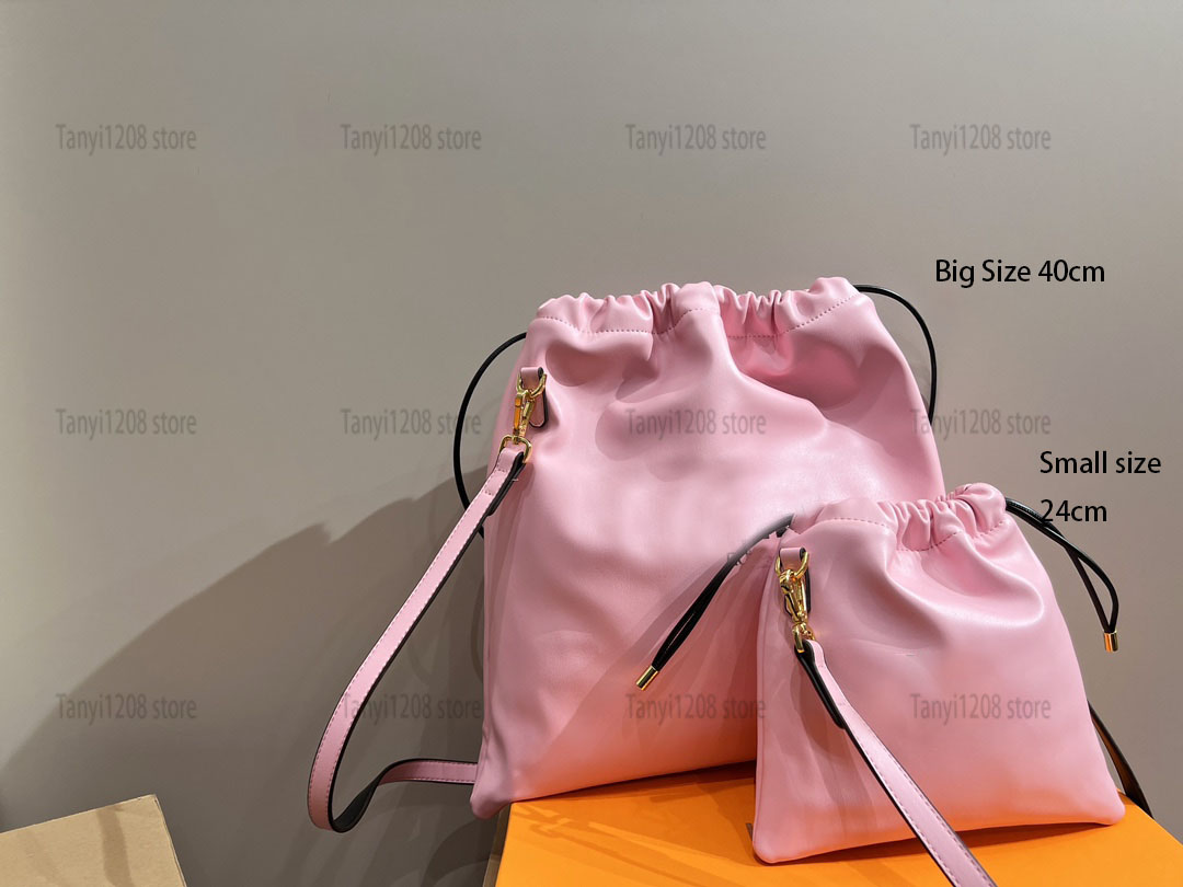 Fashion Vintage FD The Tote Bag Large and Small Shopping Bag Famous Bucket Women Soft Lambskin Shoulder Designer Bag Classic Luxurys Handbags Crossbody Clutch Purse, 24cm pink
Fashion Vintage FD The Tote Bag Large and Small Shopping Bag Famous Bucket Women Soft Lambskin Shoulder Designer Bag Classic Luxurys Handbags Crossbody Clutch Purse, 24cm pink