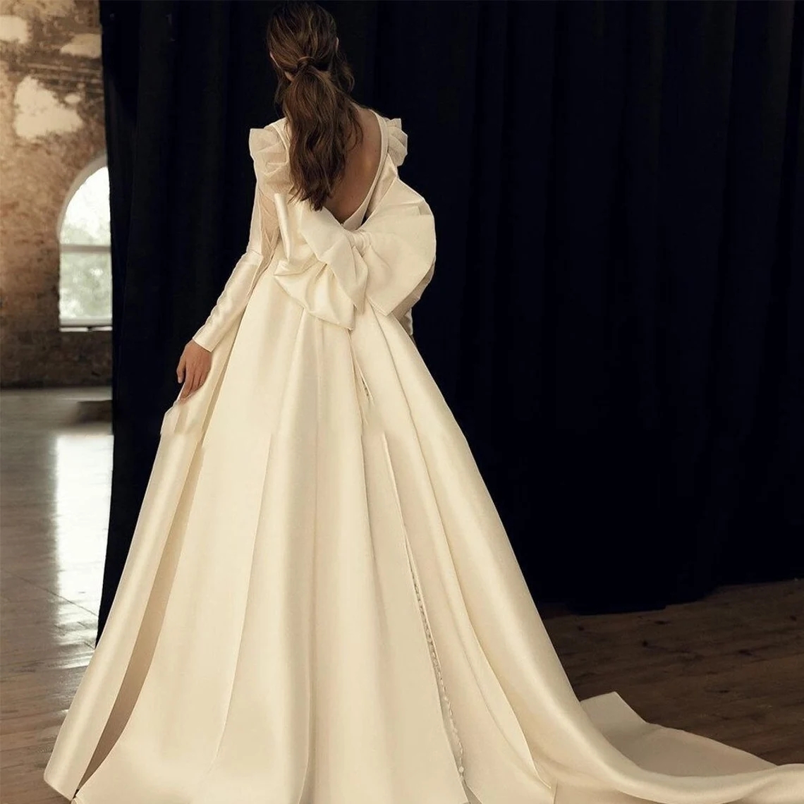 Long Sleeves Wedding Dresses Robe de Mariage V Neck A-Line Floral Lace Wedding Gowns Princess Vintage Brides Dress