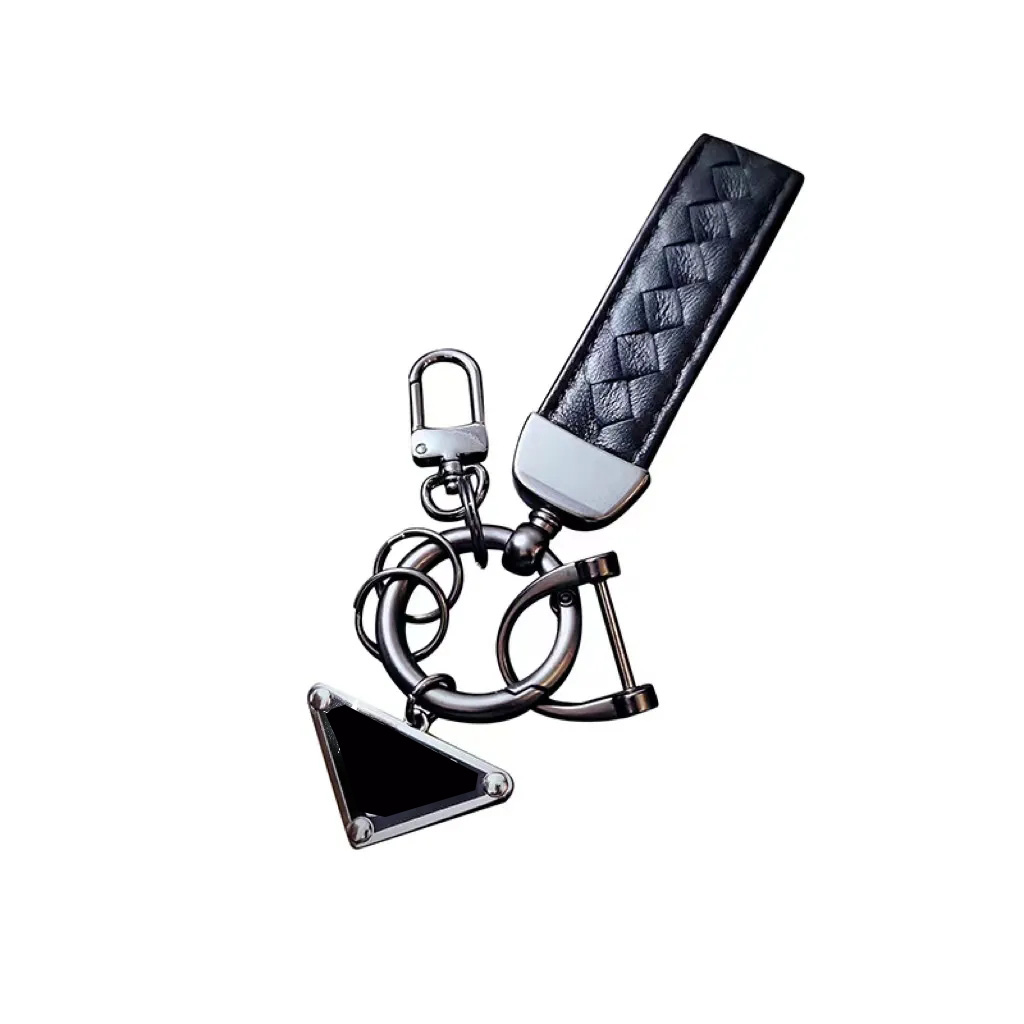 Designer Black Leather Key Chain Accessories Keyring P Keychains for Mens Women Heart Letter Luxury Pattern Car Keychain Jewelry Gifts Lanyards for Key Bag 2023
Designer Black Leather Key Chain Accessories Keyring P Keychains for Mens Women Heart Letter Luxury Pattern Car Keychain Jewelry Gifts Lanyards for Key Bag 2023