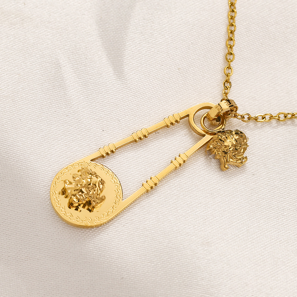 Necklace Designer Brand Jewelry Necklace Fashion Women's Gift Love Long Chain Spring Party Versatile 18K Gold Necklace Stainless Steel Chain
Necklace Designer Brand Jewelry Necklace Fashion Women's Gift Love Long Chain Spring Party Versatile 18K Gold Necklace Stainless Steel Chain