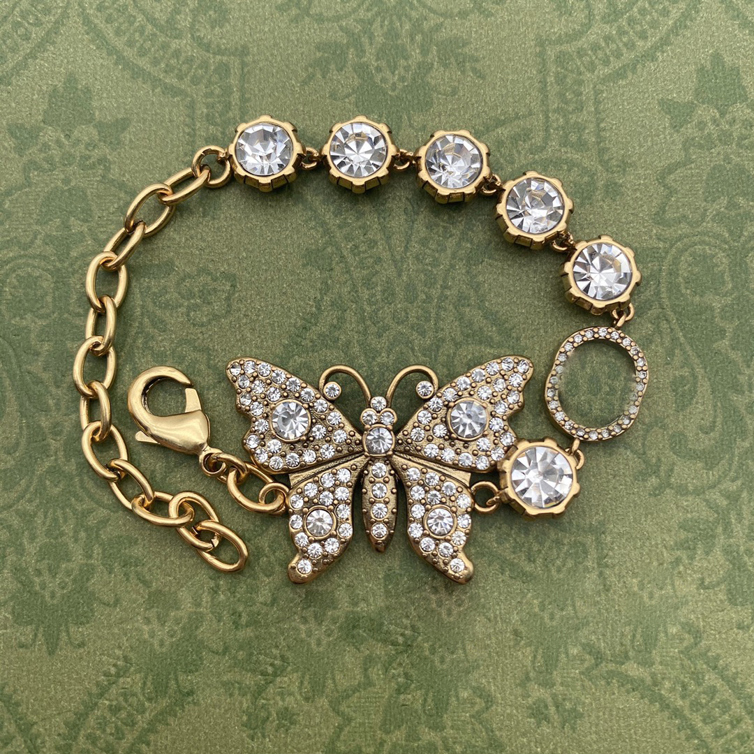 Fashion Bracelets new butterfly full diamond Chain designer jewelry bracelet and necklace with box
Fashion Bracelets new butterfly full diamond Chain designer jewelry bracelet and necklace with box