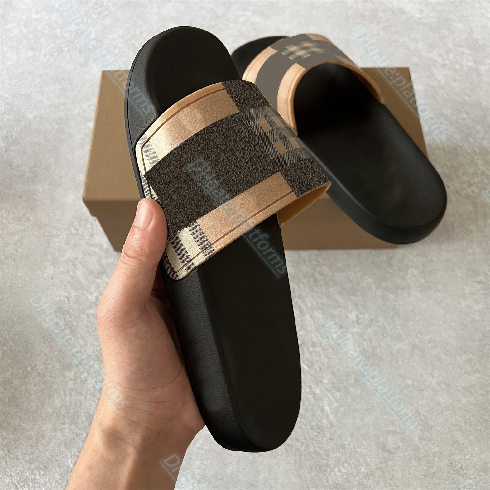 luxury designer summer classic Vintage Check Slides Italian-crafted Slipper printed sandal flat slides size 35-45, #3
luxury designer summer classic Vintage Check Slides Italian-crafted Slipper printed sandal flat slides size 35-45, #3