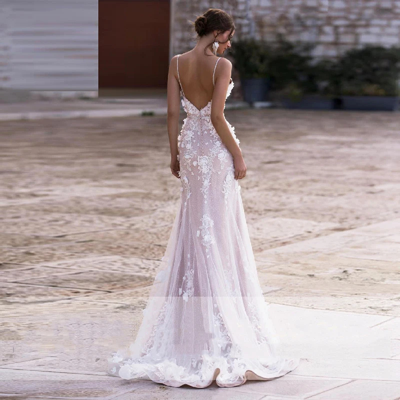 Bohemian Mermaid Wedding Dresses Spaghetti Straps Sexy V-neck 3D Flowers Lace Appliques Boho Beach Bride Gowns Backless Tulle Vestido De Noiva