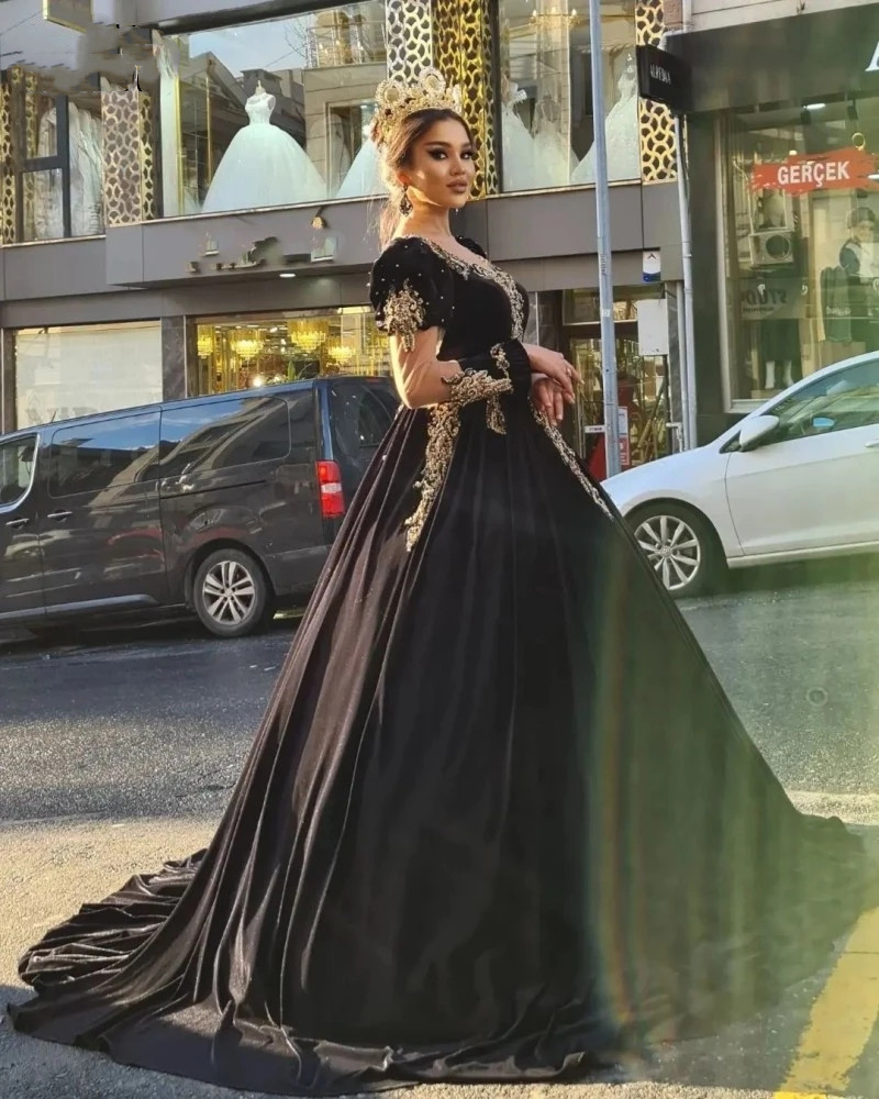 Albanian Robes Long Sleeve Prom Occasion Dresses 2023 Black Gold Lace Beaded Traditional Kosovo Evening Reception Gowns