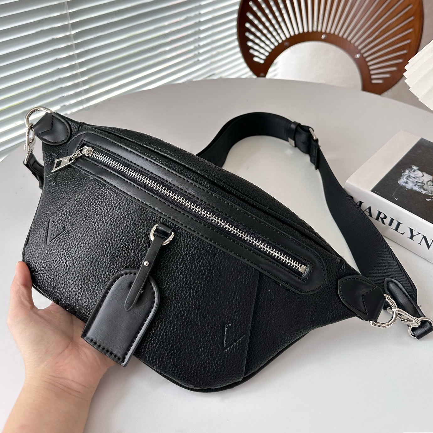 Luxury Mens Womens Fanny Pack Waist Bag Fashion Purse Designer Chest Bags Crossbody Genuine Leather PVC Rise Bumbag Classic Brown Flower Shoulder Belt Bag Wallet
