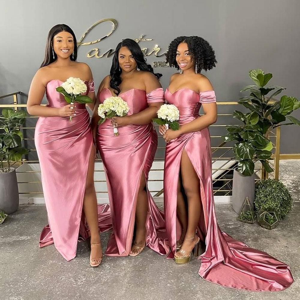 2023 Sexy Bridesmaid Dresses Mermaid Side Split Off Shoulder Pink Floor Length Wedding Guest Gowns Junior Maid Of Honor Dress Elastic Silk Like Satin 