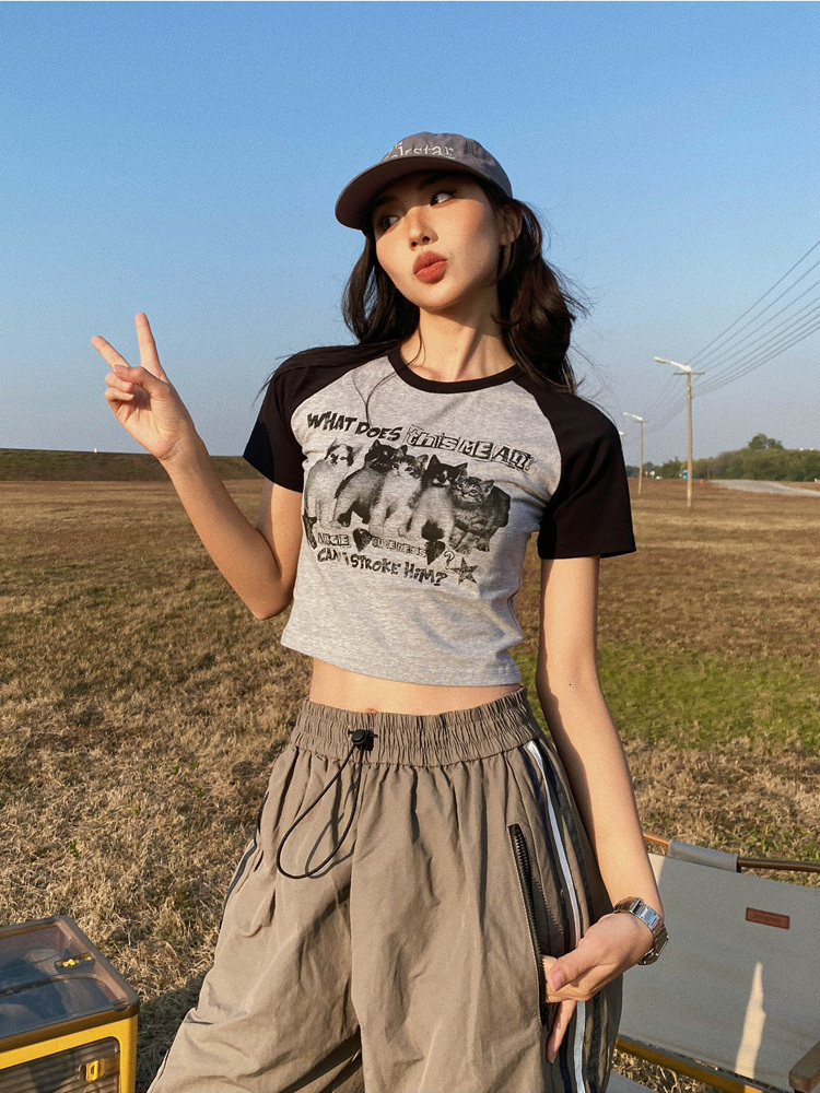 Women s T Shirt Women Y2k Crop Tops Tees Cat Print Slim Graphic Summer Korean Fashion Harajuku Streetwear Short Sleeve Aesthetic Clothes 230407