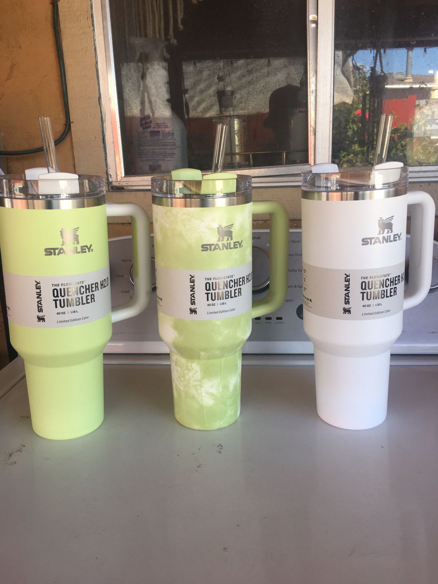 Stanley Adventure Quencher stainless steel tumbler with Logo handle lid straw big capacity beer mug water bottle coating outdoor camping cup 0407
Stanley Adventure Quencher stainless steel tumbler with Logo handle lid straw big capacity beer mug water bottle coating outdoor camping cup 0407