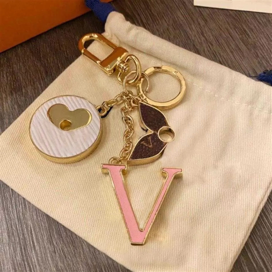 2023 high qualtiy brand Designer Keychain Fashion Purse Pendant Car Chain Charm Bag Keyring Trinket Gifts Handmade Accessories
2023 high qualtiy brand Designer Keychain Fashion Purse Pendant Car Chain Charm Bag Keyring Trinket Gifts Handmade Accessories