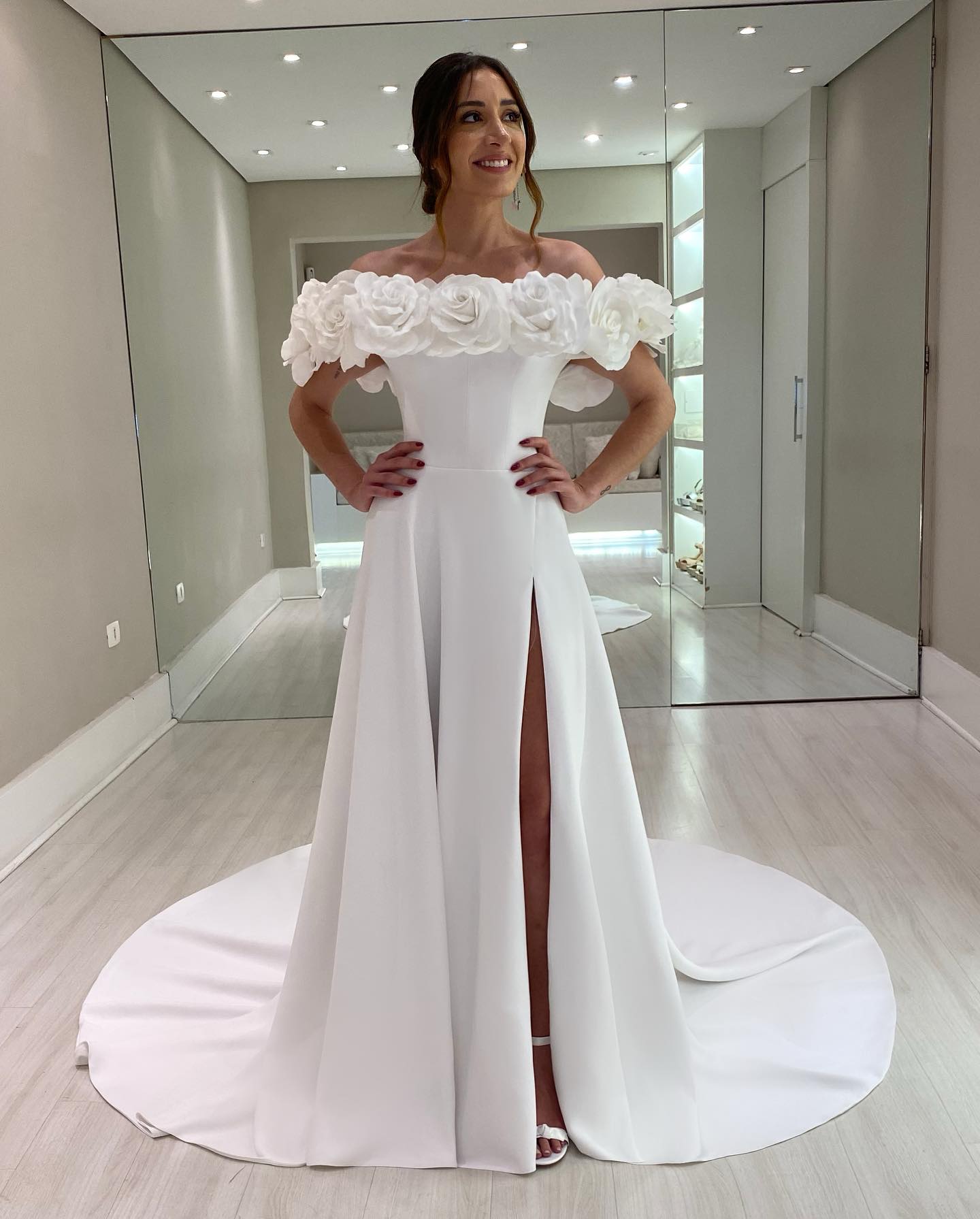 Stunning Side Split Wedding Dresses Off The Shoulder Neckline Bridal Gowns With Hand Made Flowers A Line Satin Vestido De Novia