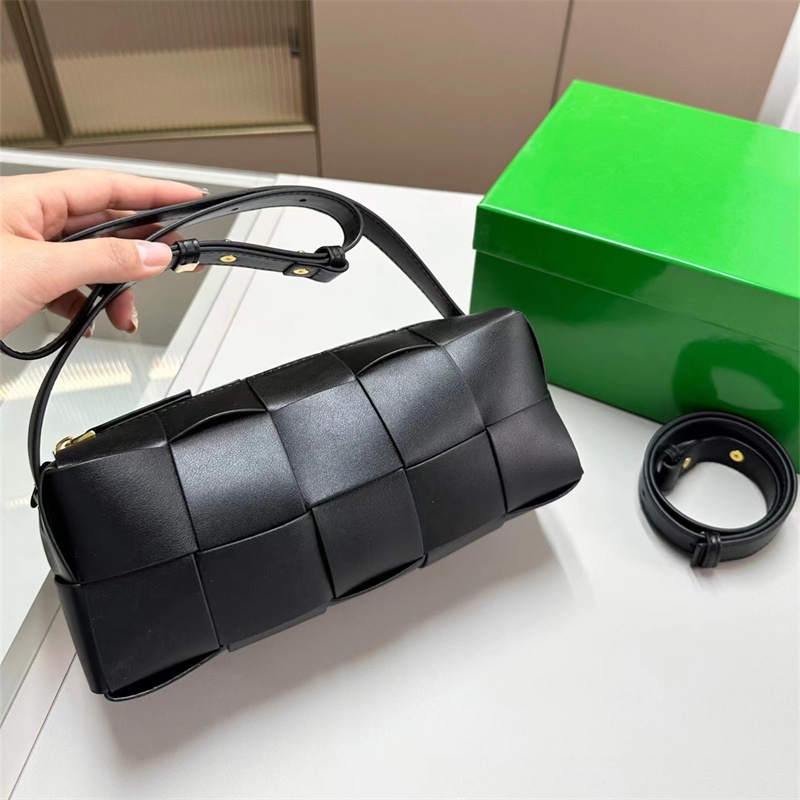 Woman Brick Phone Bags crochet designer bag tote bag Leather Single Shoulder lady purse handbag fashion small multiple colors TOP, Black(24*10*10cm)
Woman Brick Phone Bags crochet designer bag tote bag Leather Single Shoulder lady purse handbag fashion small multiple colors TOP, Black(24*10*10cm)