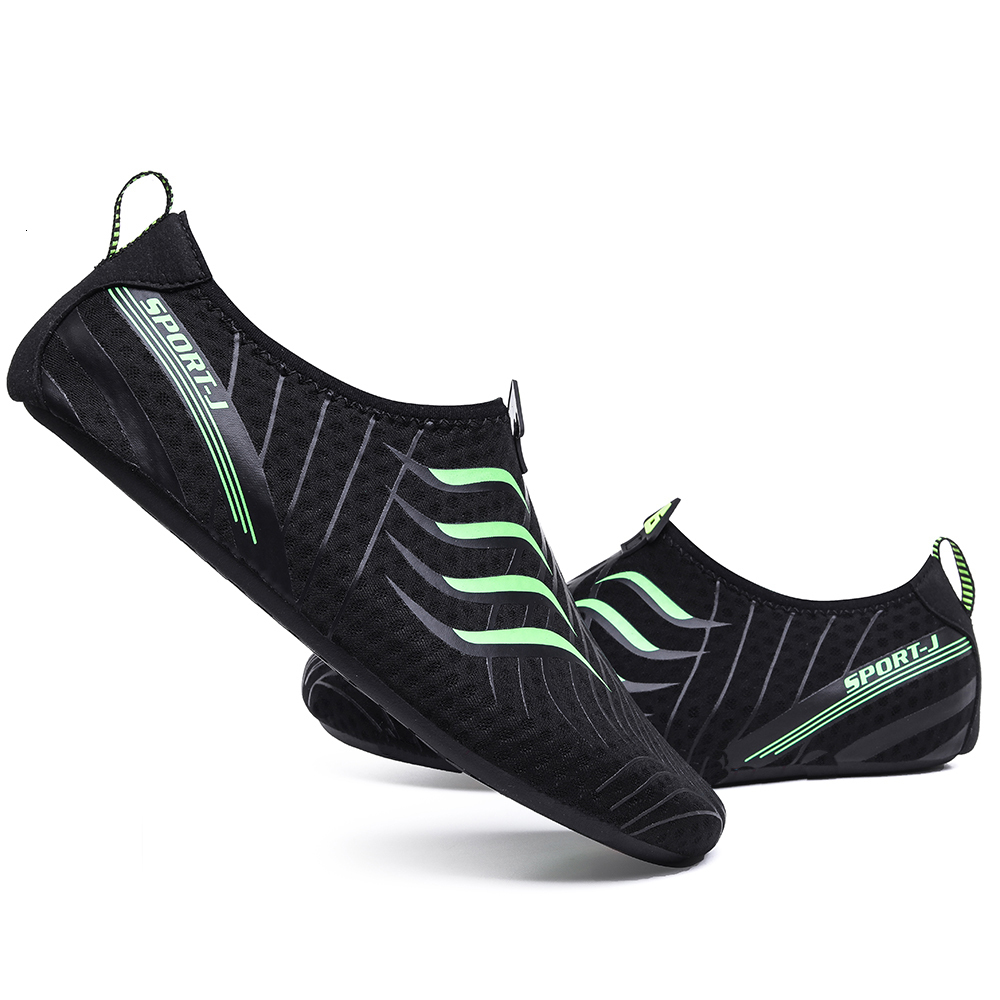 Water Shoes Men Women Surfing Flat Aqua Shoe Upstream Beach Swim Quick Dry Wading Shoe Comfortable Lightweight Barefoot Water Sports Shoe 230407