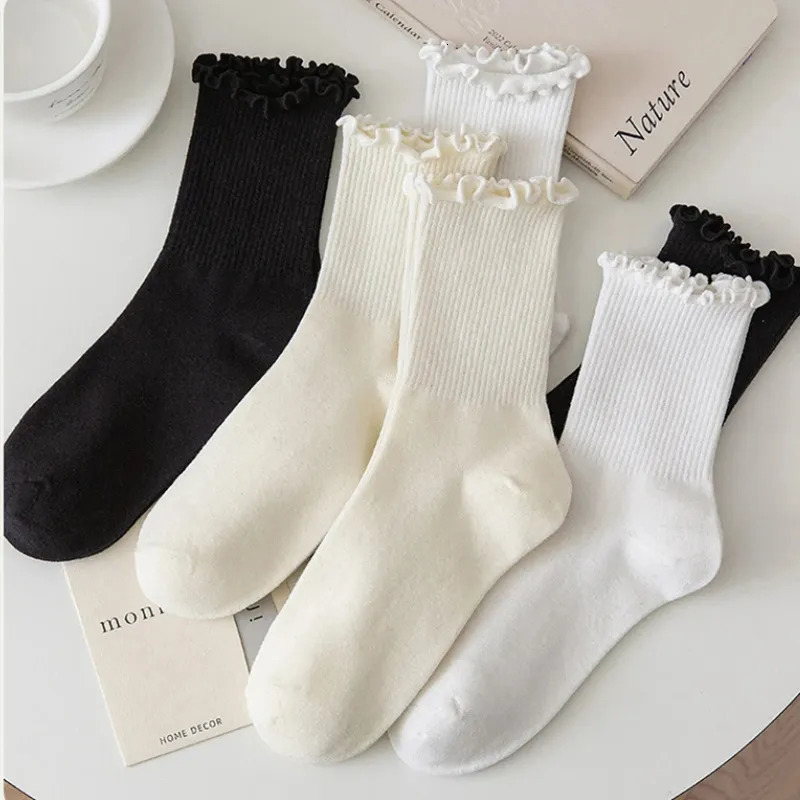 Men s Socks 5 pair Lot for Women Ruffle Cotton Middle Tube Ankle Short Breathable Black White set Spring Autumn 231107