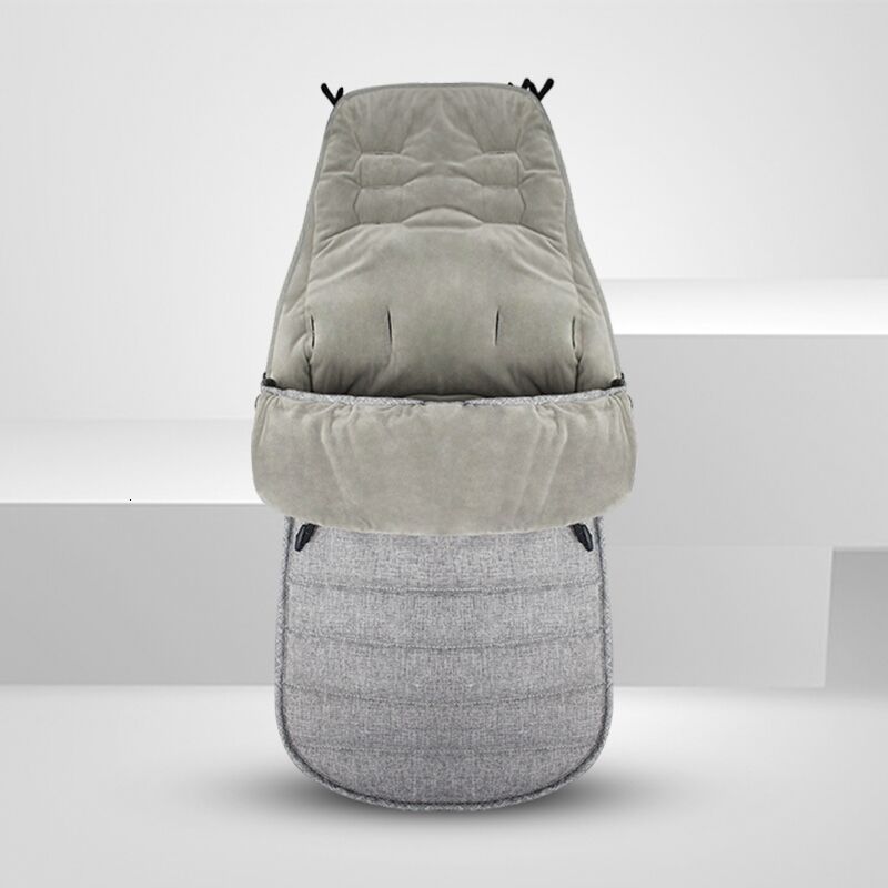 Sleeping Bags Outdoor born baby hood thick solid winter soft comfortable handcart sleeping bag warm handcart foot cover 230407