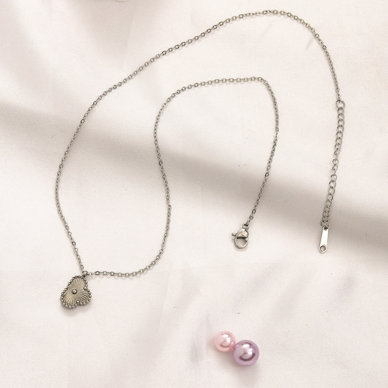 Designer Clover Party Pendant Necklace Designer Jewelry Long Chain Women Gift Diamond Design 925 Silver Necklace Brand High Sense Spring Family Jewelry Chain
Designer Clover Party Pendant Necklace Designer Jewelry Long Chain Women Gift Diamond Design 925 Silver Necklace Brand High Sense Spring Family Jewelry Chain