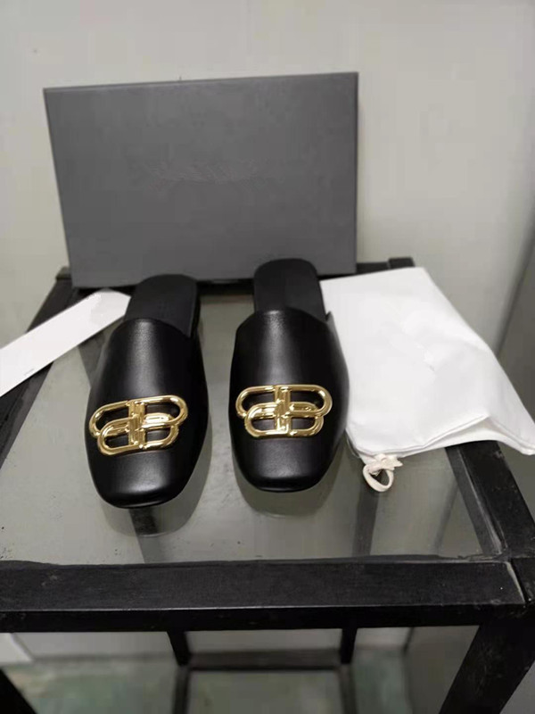 Mens Designers Slides Womens Slippers Fashion Luxurys Floral Slipper Leather Rubber Flats Sandals Summer Beach Shoes Loafers Gear Bottoms Sliders EUR 36-48 0401, 04
Mens Designers Slides Womens Slippers Fashion Luxurys Floral Slipper Leather Rubber Flats Sandals Summer Beach Shoes Loafers Gear Bottoms Sliders EUR 36-48 0401, 04