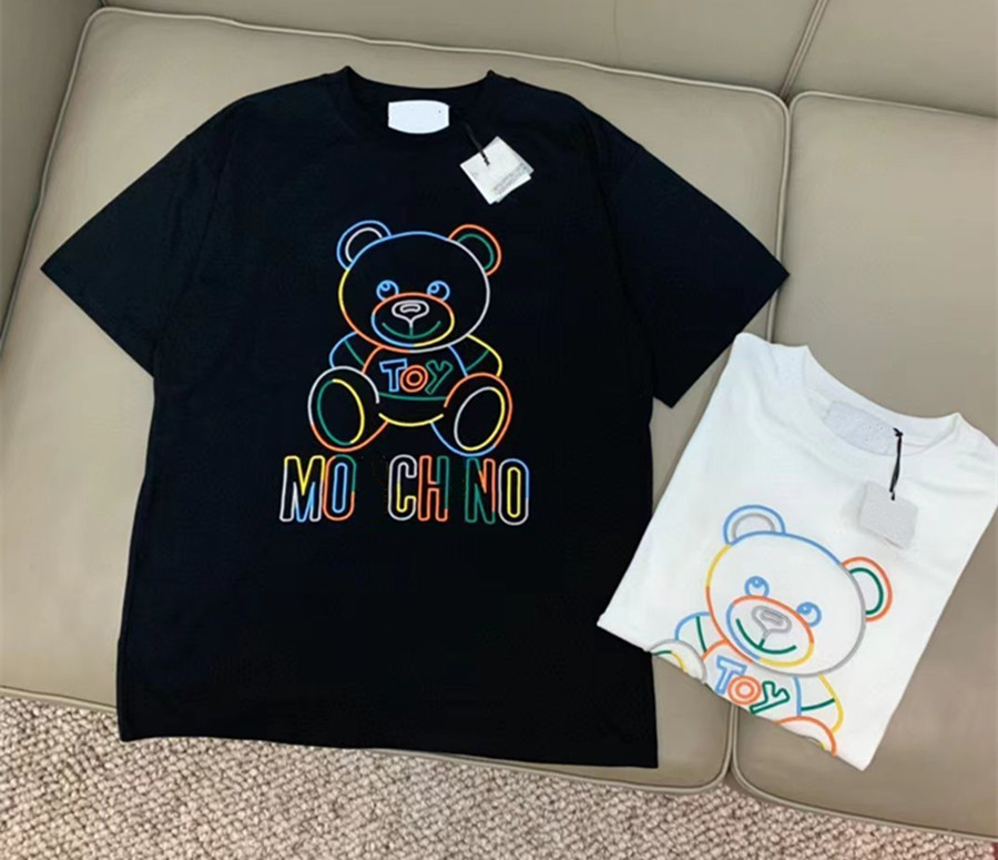 2023 Fashion Women's T-shirt summer new high quality short sleeve Brand designer tees Color the bear round neck cotton Italy luxury mens womens half sleeve base shirts, M o s c h i n o
2023 Fashion Women's T-shirt summer new high quality short sleeve Brand designer tees Color the bear round neck cotton Italy luxury mens womens half sleeve base shirts, M o s c h i n o