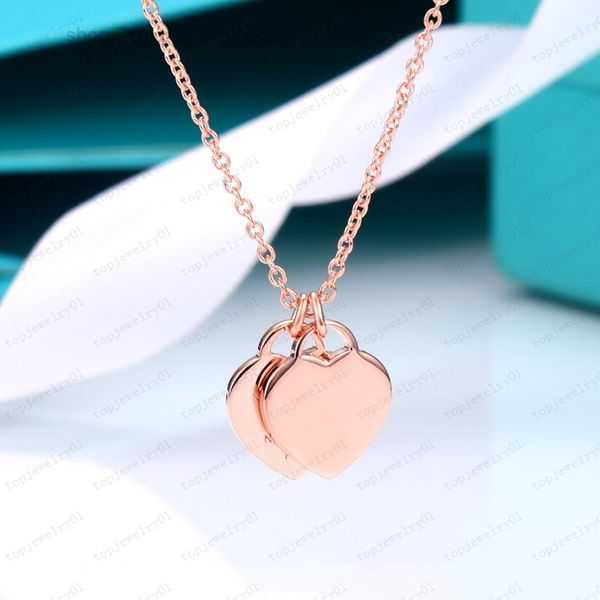 Pendant Necklaces Designer Womens Love Heart Men's 925 Silver Necklace Luxury Jewelry the Neck Gift for Girlfriend Accessories Wholesale with Box 14 CPQY
Pendant Necklaces Designer Womens Love Heart Men's 925 Silver Necklace Luxury Jewelry the Neck Gift for Girlfriend Accessories Wholesale with Box 14 CPQY