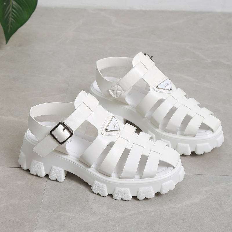 Sandals Summer Thick-soled Women's Sandals Outdoor Enlarged Soft-soled Non-slip Jelly Shoes Hollow Ankle Buckle Round Toe Shoes 230407