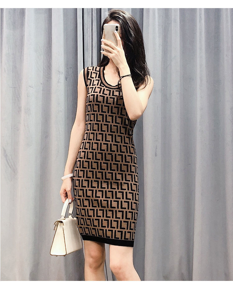 Classical Casual Dresses Women vintage Knit Dress Fashion Letter women Pattern knitted long Sleeve Womens Clothing crew neck autumn knits SNQB, Sleeveless
Classical Casual Dresses Women vintage Knit Dress Fashion Letter women Pattern knitted long Sleeve Womens Clothing crew neck autumn knits SNQB, Sleeveless