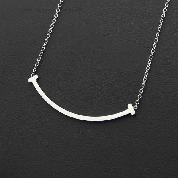 Pendant Necklaces Designer Luxury Heart-shaped Necklace Bracelet Women's Stainless Steel Jewelry Valentine's Day Gift Girlfriend Wholesale with Box 13 H2YN
Pendant Necklaces Designer Luxury Heart-shaped Necklace Bracelet Women's Stainless Steel Jewelry Valentine's Day Gift Girlfriend Wholesale with Box 13 H2YN