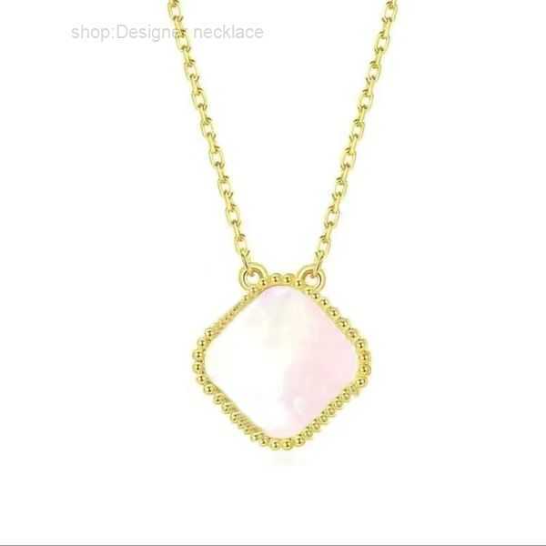 Pendant Luxury Four Leaf Clover Mother of Pearl Designer Jewelry Plated Silver Gold Chain Stainless Steel Wedding Christmas Gift Zb002 E23 2 PVFX
Pendant Luxury Four Leaf Clover Mother of Pearl Designer Jewelry Plated Silver Gold Chain Stainless Steel Wedding Christmas Gift Zb002 E23 2 PVFX