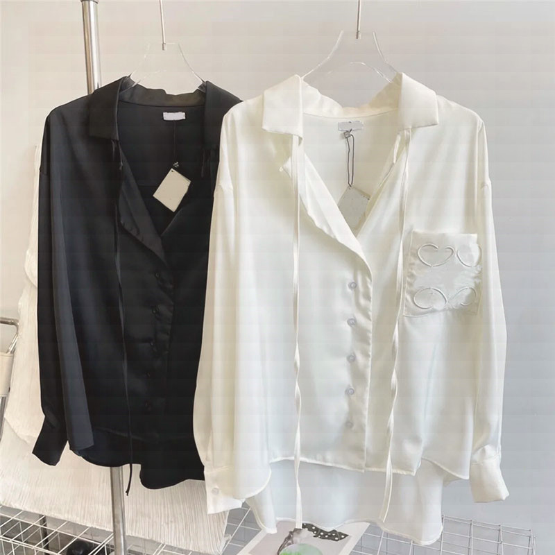 Letters Satain Womens T Shirts Tops Fashion Long Sleeve Blouses Vintage Street Style Shirts, Beige white with label.
Letters Satain Womens T Shirts Tops Fashion Long Sleeve Blouses Vintage Street Style Shirts, Beige white with label.