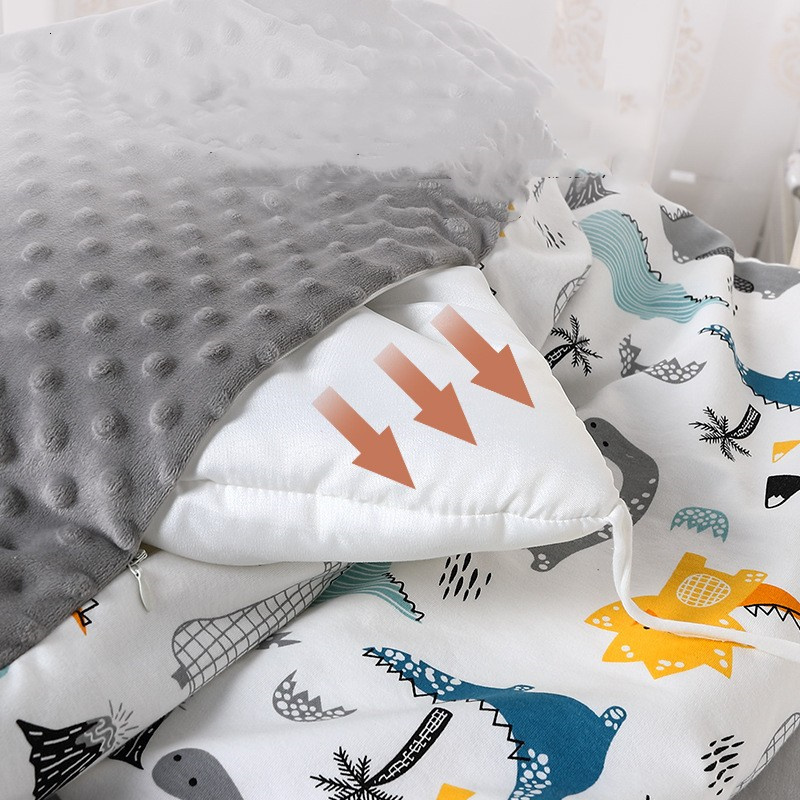 Sleeping Bags Cartoon Dinosaur born Sleeping Bag Winter Thick Bean Velvet Baby Envelope Baby Cart Swaddle Blanket Baby Sleeping Bag 230407