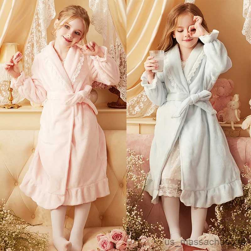 Pajamas Vintage Toddler Girls Lace Flannel Bathrobe Children's Sleepwear Princess Bath Robes Nightwear Night-robe Pajamas.Kid's Clothes R231