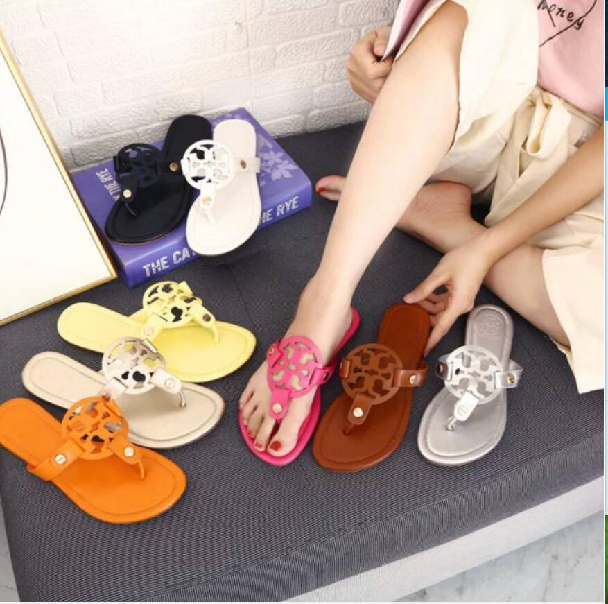 sandals Luxury Desinger Women Shoes Slipper golden color Summer Leather Women's Sandal Casual Slides Outdoor Female Flip Flops, As picture
sandals Luxury Desinger Women Shoes Slipper golden color Summer Leather Women's Sandal Casual Slides Outdoor Female Flip Flops, As picture