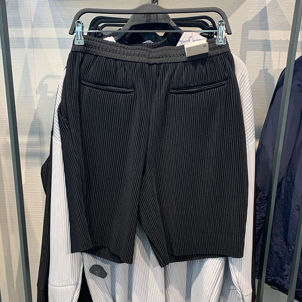 Men's Shorts Korean fashion shorts men's solid color breathable cool shorts men's jogging street clothing shorts trends in 230408