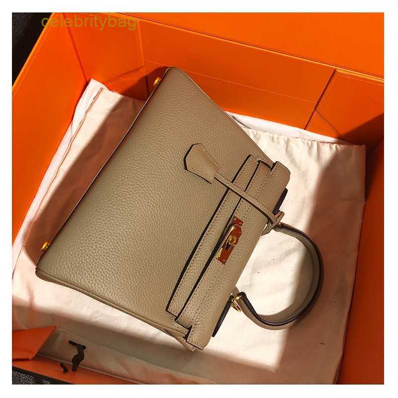 Designer Kellies Handbags Hemres New Top Layer 2023 Cowhide H Bag Large Capacity One Shoulder Oblique Straddle Handbag Wedding Leather has logo 4S6Q, Elephant grey 25cm small
Designer Kellies Handbags Hemres New Top Layer 2023 Cowhide H Bag Large Capacity One Shoulder Oblique Straddle Handbag Wedding Leather has logo 4S6Q, Elephant grey 25cm small