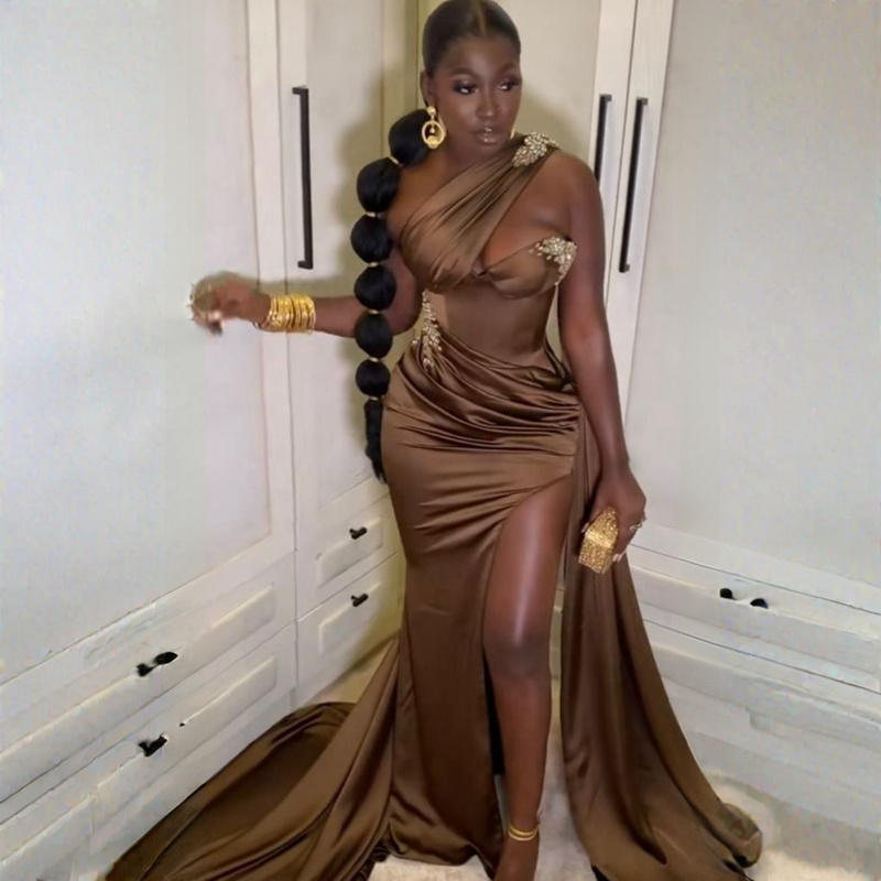 One Shoulder Mermaid African Women Prom Dresses Elastic Satin Side Split Evening Gowns Sexy Ruched Formal Dress Sequined Beaded Party Gala Engagament 