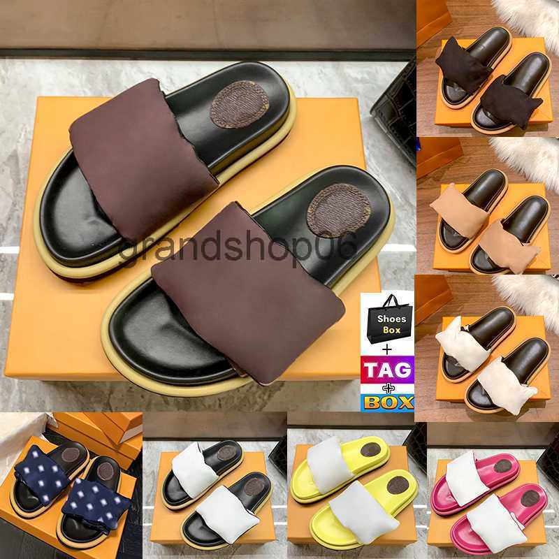 Designer Pool Pillow Slippers Slide Sandals Flat Comfort Mules Slipper Men women shoes fashion Beach Sandal with box platform summer Slides, 04-white yellow printed
Designer Pool Pillow Slippers Slide Sandals Flat Comfort Mules Slipper Men women shoes fashion Beach Sandal with box platform summer Slides, 04-white yellow printed