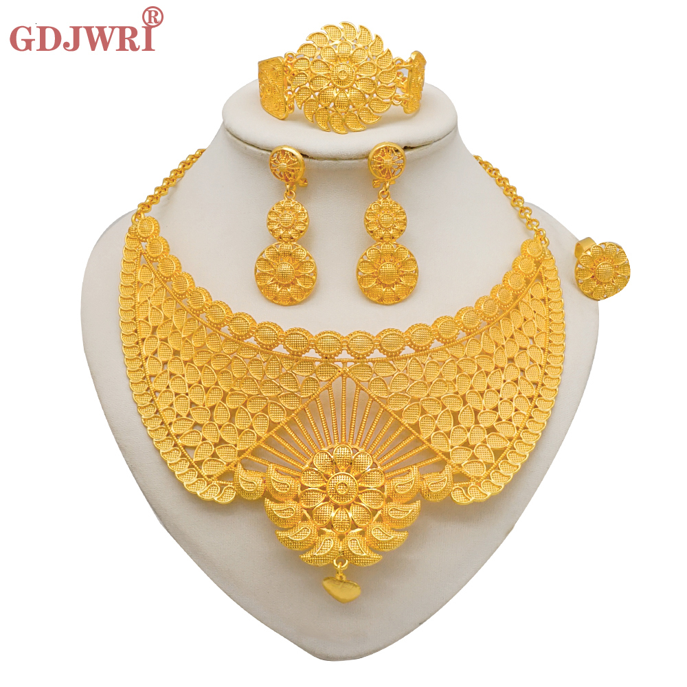 Earrings Necklace Dubai Gold Color Jewelry Set For Women Indian Earring Necklace Nigeria Moroccan Bridal Accessorie Wedding Bracelet Party 230407