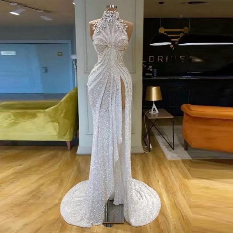 2023 White Saudi Arabic Sequined Prom Dresses High Neck Beaded Split Sexy Evening Gowns Sweep Train Appliqued Formal Dress, Black
2023 White Saudi Arabic Sequined Prom Dresses High Neck Beaded Split Sexy Evening Gowns Sweep Train Appliqued Formal Dress, Black