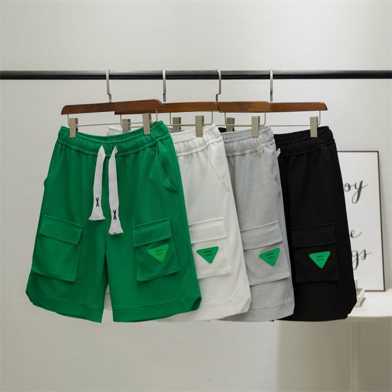 Men's Shorts Personalized shorts street goods large pockets half pants green leather labels drawstring casual shorts men's youth pants Capri