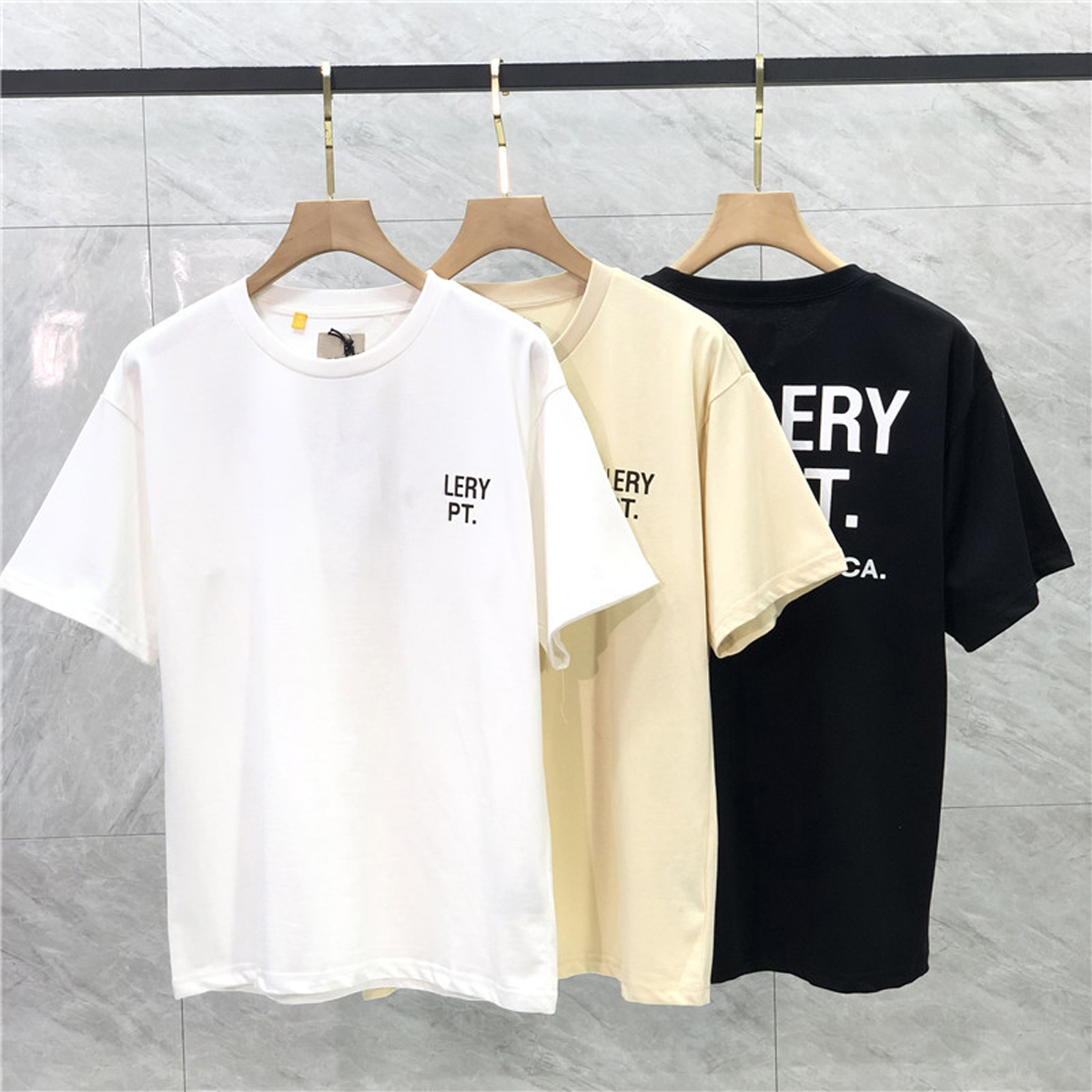2023 round neck Men's Plus Tees & Polos with cotton printing and embroidery, 100% replica of European size t-shirts
2023 round neck Men's Plus Tees & Polos with cotton printing and embroidery, 100% replica of European size t-shirts