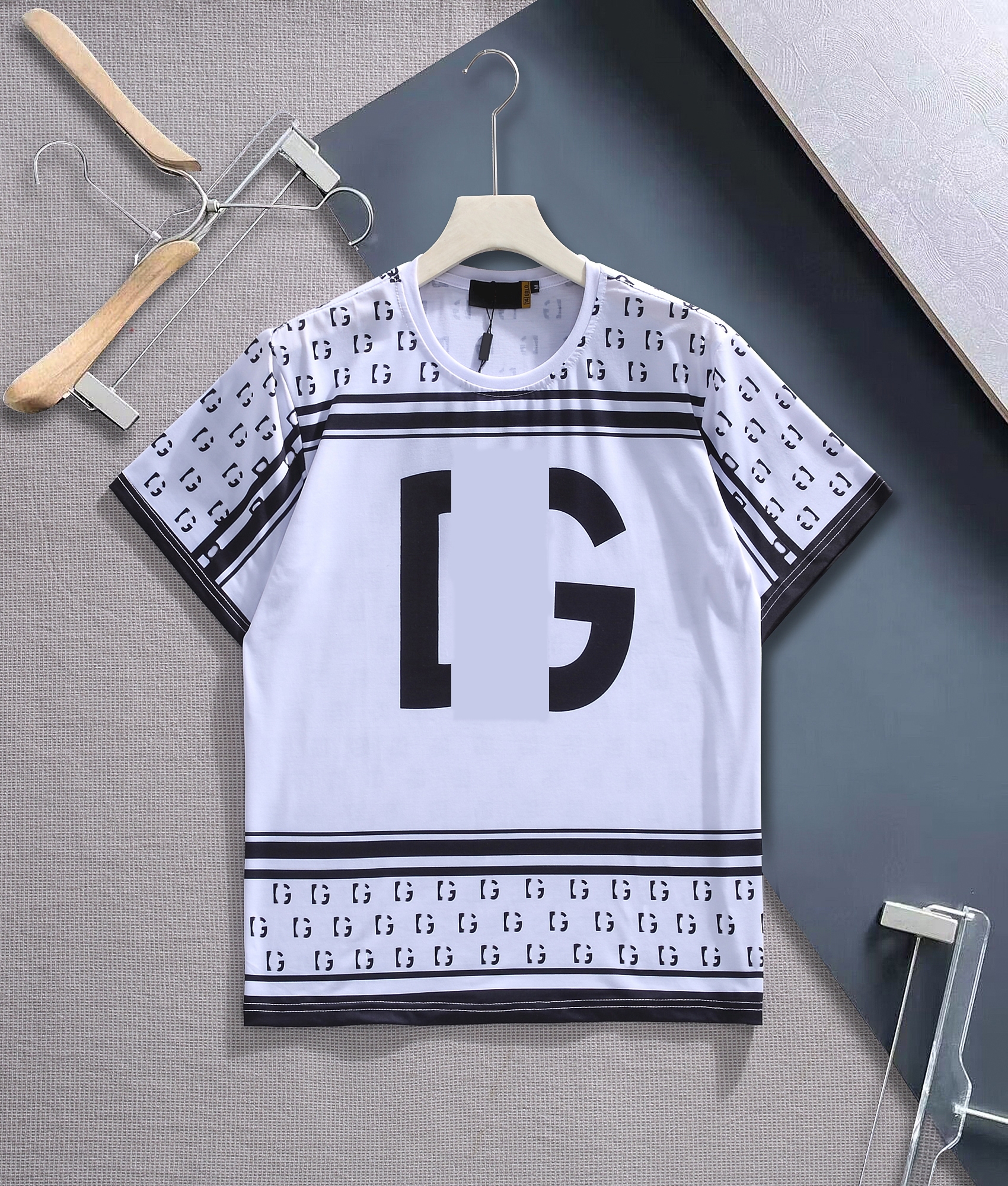 DG Mens High Quality T Shirt Letter Print Round Neck Short Sleeve Black White Fashion Men Women Tees 24
DG Mens High Quality T Shirt Letter Print Round Neck Short Sleeve Black White Fashion Men Women Tees 24