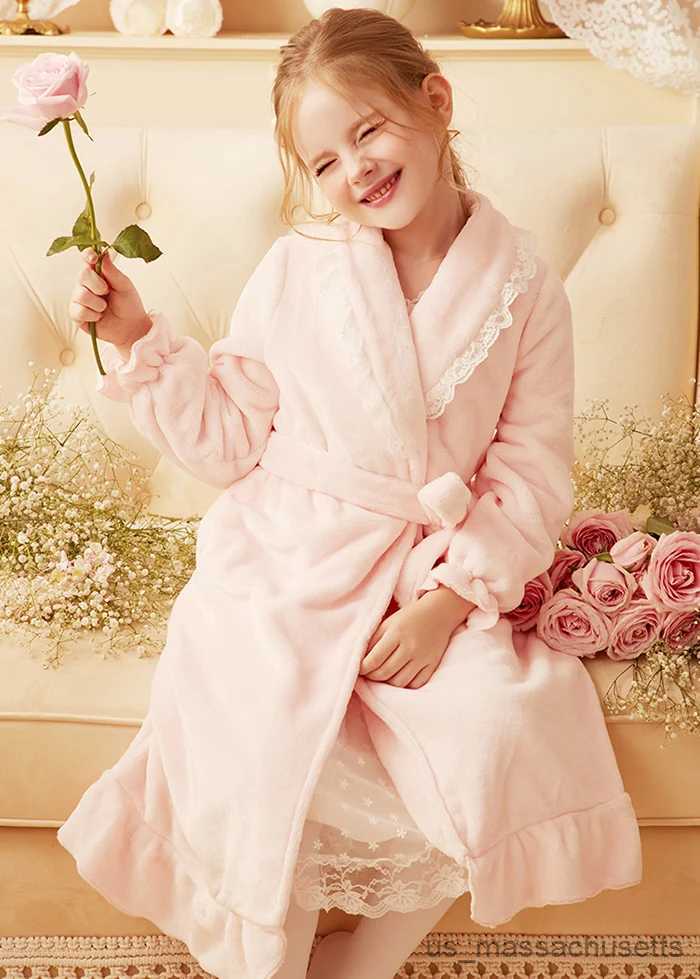Pajamas Vintage Toddler Girls Lace Flannel Bathrobe Children's Sleepwear Princess Bath Robes Nightwear Night-robe Pajamas.Kid's Clothes R231