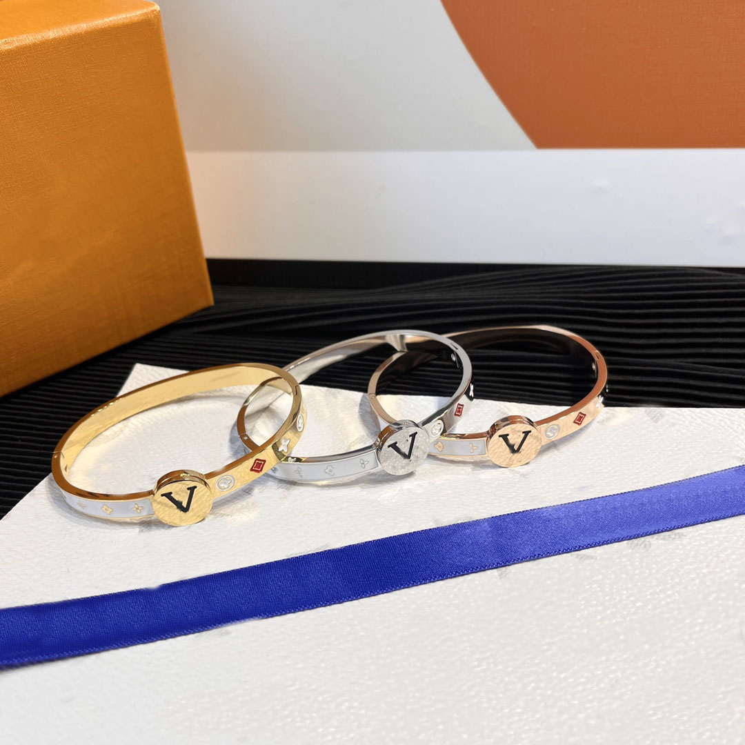 Luxury 18k Gold Bangle Bracelet Fashion Brand Classic Style Christmas Couple Drip Oil Flower Pattern Gifts for Women S308
Luxury 18k Gold Bangle Bracelet Fashion Brand Classic Style Christmas Couple Drip Oil Flower Pattern Gifts for Women S308