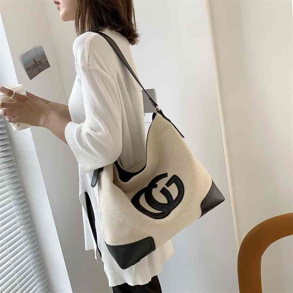 Design Large capacity women's and winter new fashion canvas single shoulder bag commuter portable Tote Bag Handbags227g, Black
Design Large capacity women's and winter new fashion canvas single shoulder bag commuter portable Tote Bag Handbags227g, Black