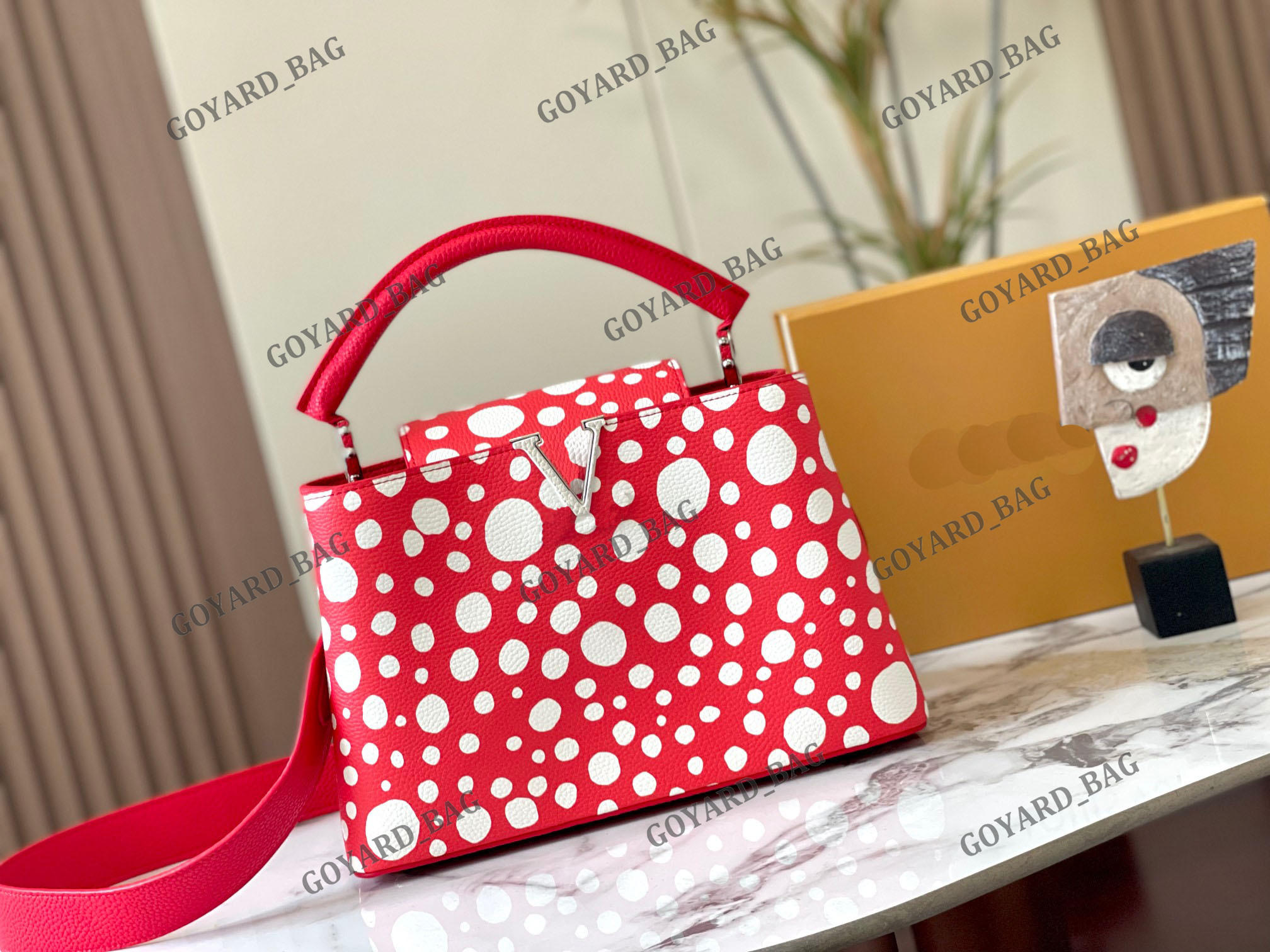 Luxury Designer Womens YK Capucines BB Handbags Rainbow Dots Shoulder Bag Fashion Japanese Artists CrossBody Purse 3D Painted Dot Print Leather Pouch M21637 M21691, Ssssss
Luxury Designer Womens YK Capucines BB Handbags Rainbow Dots Shoulder Bag Fashion Japanese Artists CrossBody Purse 3D Painted Dot Print Leather Pouch M21637 M21691, Ssssss